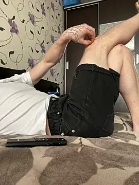 Snapshot of red_red00 chatting on 03.04.26 red red00 online show from 03.04.26