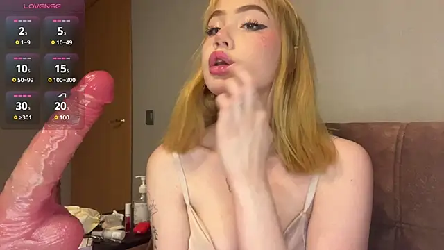 Snapshot of hanna_cry_baby chatting on 01.23.25 hanna cry baby online show from 01.23.25