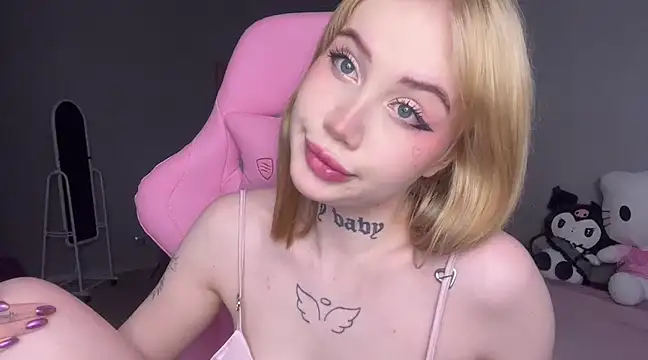 Snapshot of hanna_cry_baby chatting on 03.02.25 hanna cry baby online show from 03.02.25