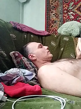 Pineapple04 online show from 03.10.25