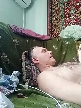 Pineapple04 online show from 03.11.25