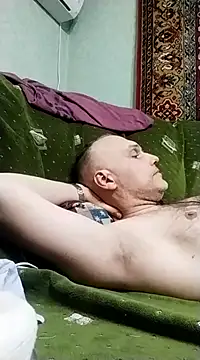 Pineapple04 online show from 03.17.25