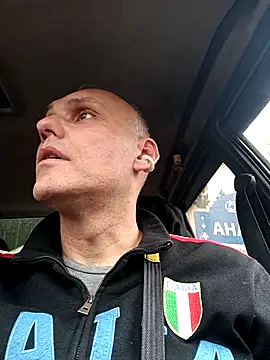 Pineapple04 online show from 10.01.25