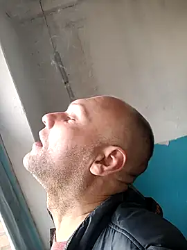 Pineapple04 online show from 10.22.25