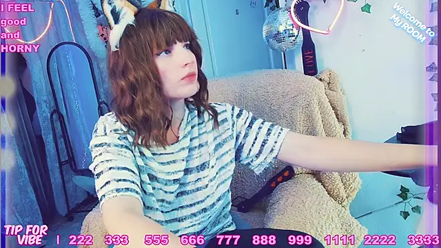 Snapshot of Toxic_Ellies chatting on 12.27.24 Toxic Ellies online show from 12.27.24