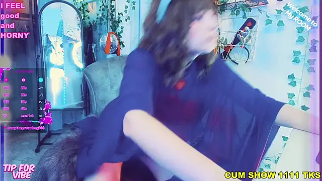 Snapshot of Toxic_Ellies chatting on 01.03.25 Toxic Ellies online show from 01.03.25