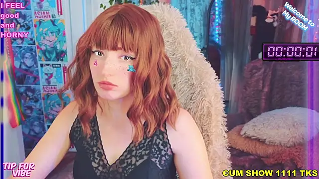 Snapshot of Toxic_Ellies chatting on 01.10.25 Toxic Ellies online show from 01.10.25