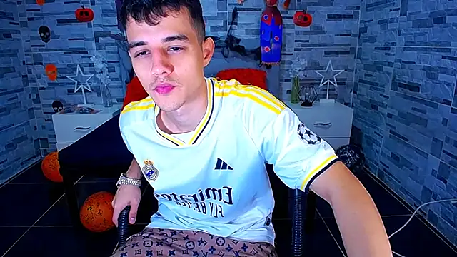 ADAM HOT online show from 10.16.25