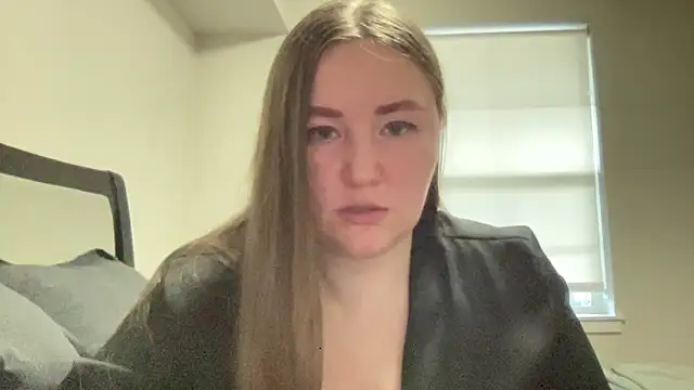 Snapshot of yadviga chatting on 12.24.24 yadviga online show from 12.24.24