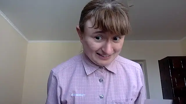 Snapshot of KlavdiaPetrivna chatting on 04.22.26 KlavdiaPetrivna online show from 04.22.26