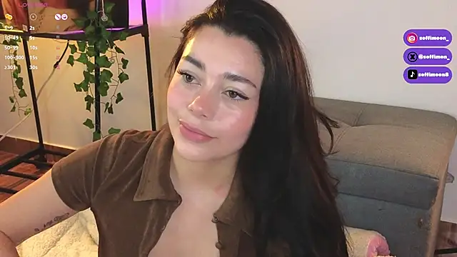 Snapshot of Soffimoon_ chatting on 03.10.25 Soffimoon  online show from 03.10.25