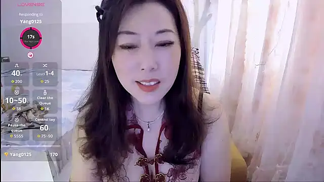 Snapshot of Crystal_Wings chatting on 06.24.26 Crystal Wings online show from 06.24.26
