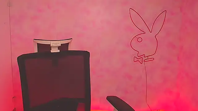 Milka kiss  online show from 12.08.24