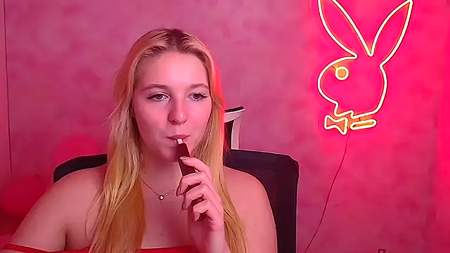 Milka kiss  online show from 02.22.25