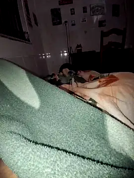 Snapshot of Zenfox24 chatting on 09.24.25 Zenfox24 online show from 09.24.25