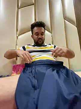 Snapshot of BengaliBabu_Rohan chatting on 12.28.24 BengaliBabu Rohan online show from 12.28.24