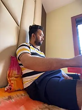 Snapshot of BengaliBabu_Rohan chatting on 12.30.24 BengaliBabu Rohan online show from 12.30.24