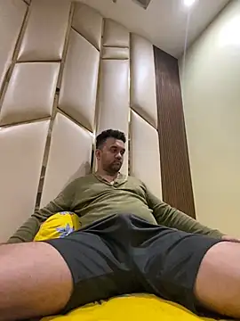 Snapshot of BengaliBabu_Rohan chatting on 02.20.25 BengaliBabu Rohan online show from 02.20.25