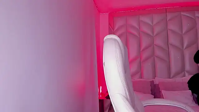 AlhanaRose online show from 01.07.25