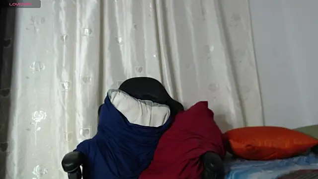 tizziano castillo  online show from 01.09.25