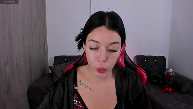 Snapshot of zoee_jackson chatting on 04.28.26 zoee jackson online show from 04.28.26