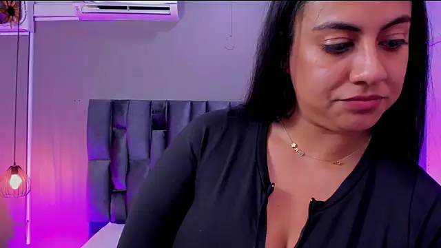 Xisu  online show from 02.06.25