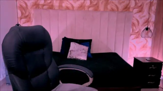 Xisu  online show from 04.12.26