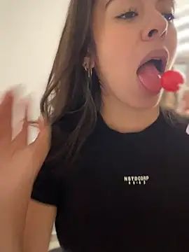 AmmyCollinsW online show from 02.06.25