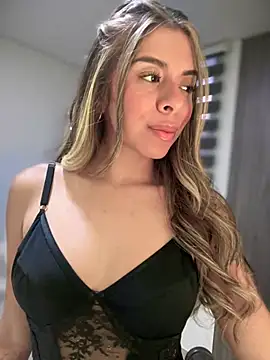 AmmyCollinsW online show from 03.19.25