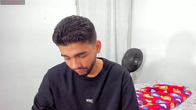 Snapshot of Dante_Damare chatting on 03.03.25 Dante Damare online show from 03.03.25