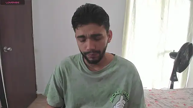 Snapshot of Dante_Damare chatting on 03.11.25 Dante Damare online show from 03.11.25