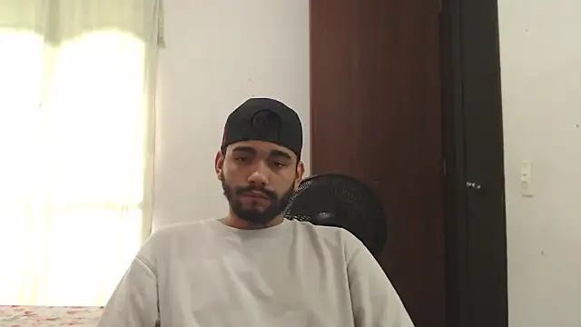 Snapshot of Dante_Damare chatting on 10.07.25 Dante Damare online show from 10.07.25