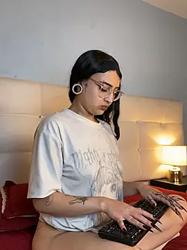 Cintya Kros online show from 03.04.25