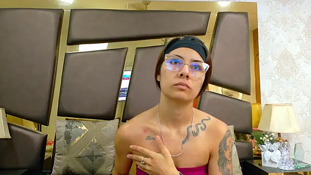 NicoleEsposito online show from 01.09.26