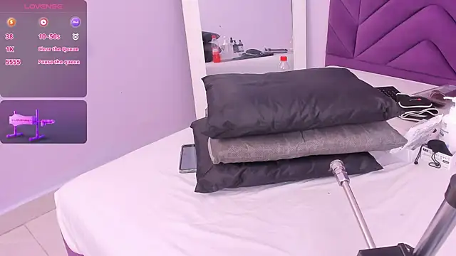 Maddyjohnsonn online show from 12.24.24