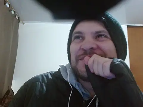 camiloking1720 online show from 11.24.25