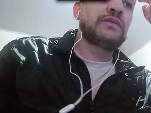 camiloking1720 online show from 11.25.25