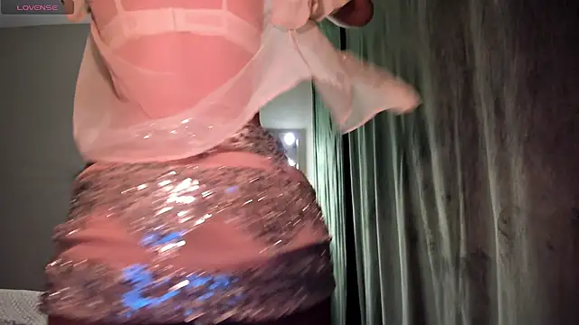 Selena Rase online show from 11.25.25