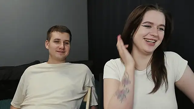 Snapshot of Pinku_kitsune chatting on 02.19.25 Pinku kitsune online show from 02.19.25