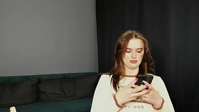 Snapshot of Pinku_kitsune chatting on 03.15.25 Pinku kitsune online show from 03.15.25