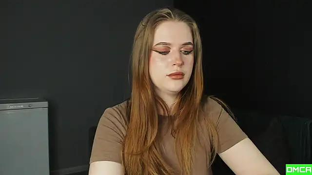 Pinku kitsune online show from 12.18.25