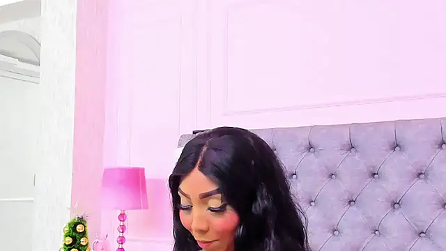 HaileeRoberts online show from 11.22.25