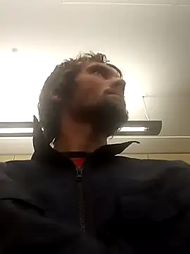 luke thighwalker2469 online show from 03.20.25