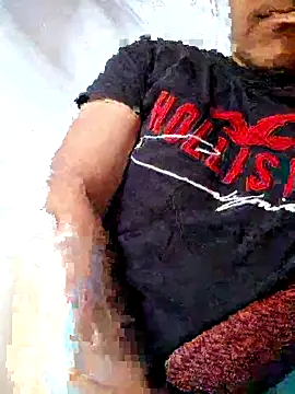 Snapshot of uziel2345 chatting on 09.20.25 uziel2345 online show from 09.20.25