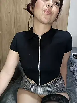 Snapshot of Winona-miu chatting on 01.10.25 Winona-miu online show from 01.10.25