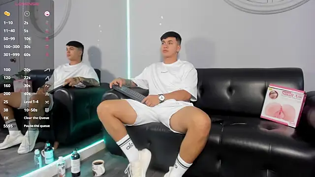 Cristopher strong online show from 01.17.25