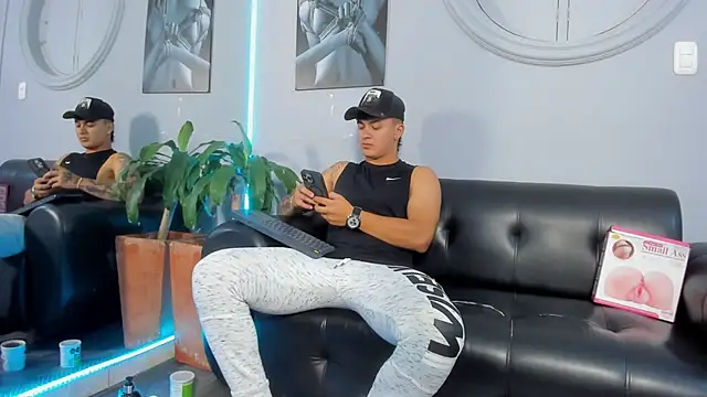 Cristopher strong online show from 02.04.25