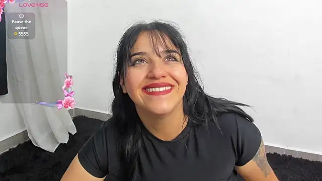 Snapshot of alyssa_magiic chatting on 02.21.25 alyssa magiic online show from 02.21.25