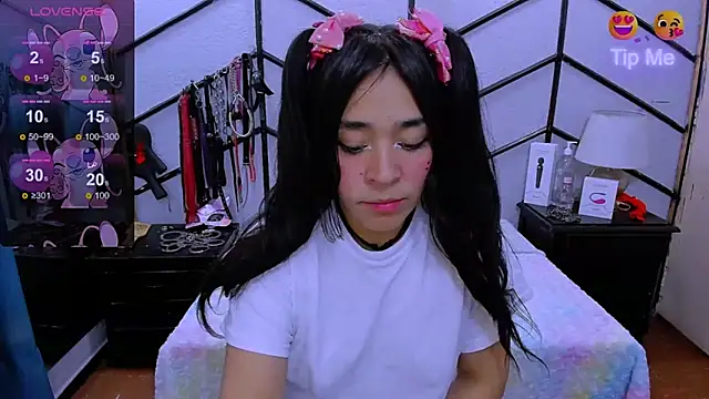 AlanaLuck online show from 03.03.25