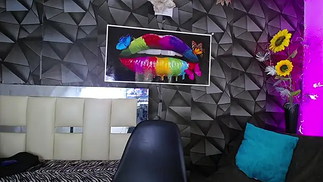 Demitryo online show from 12.28.24